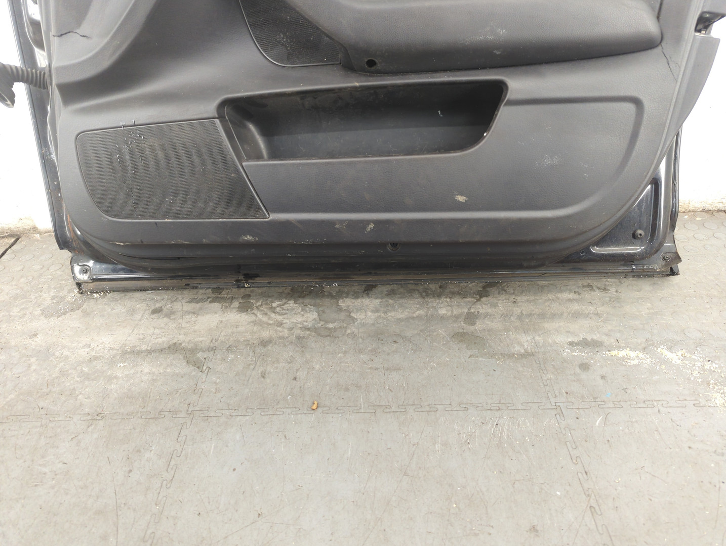 Дверь передняя правая