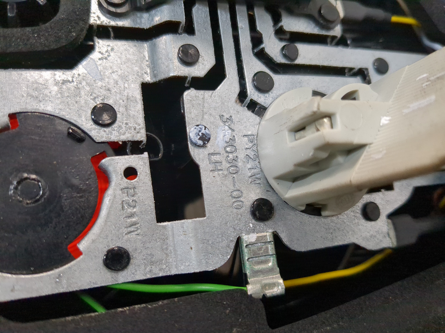 Фонарь задний левый