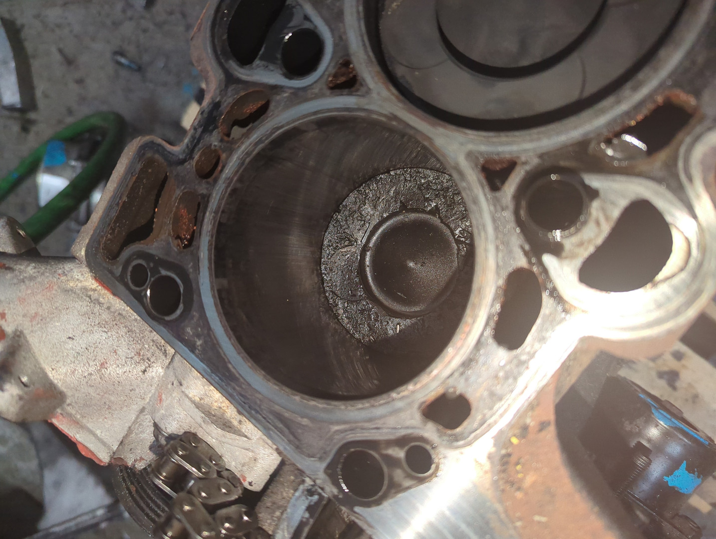 Блок двигателя