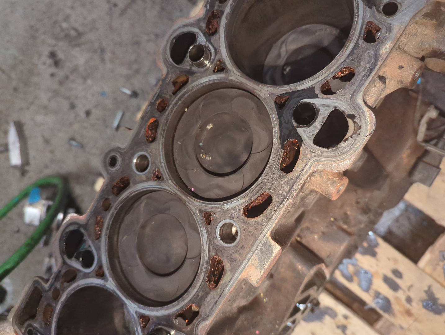 Блок двигателя