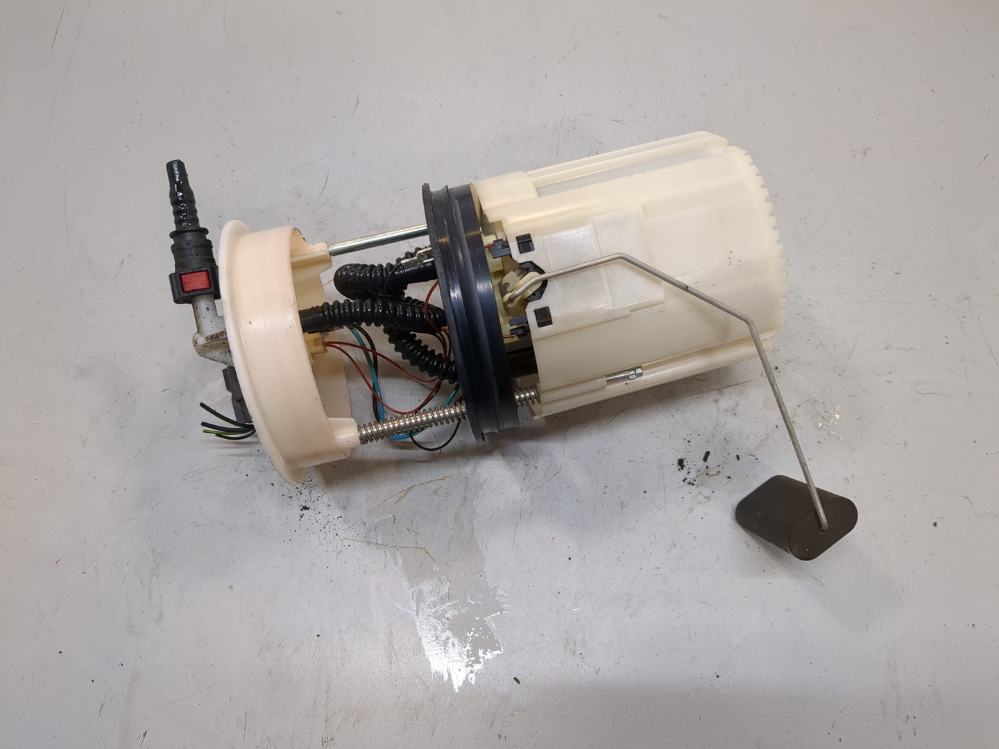 Насос топливный электрический