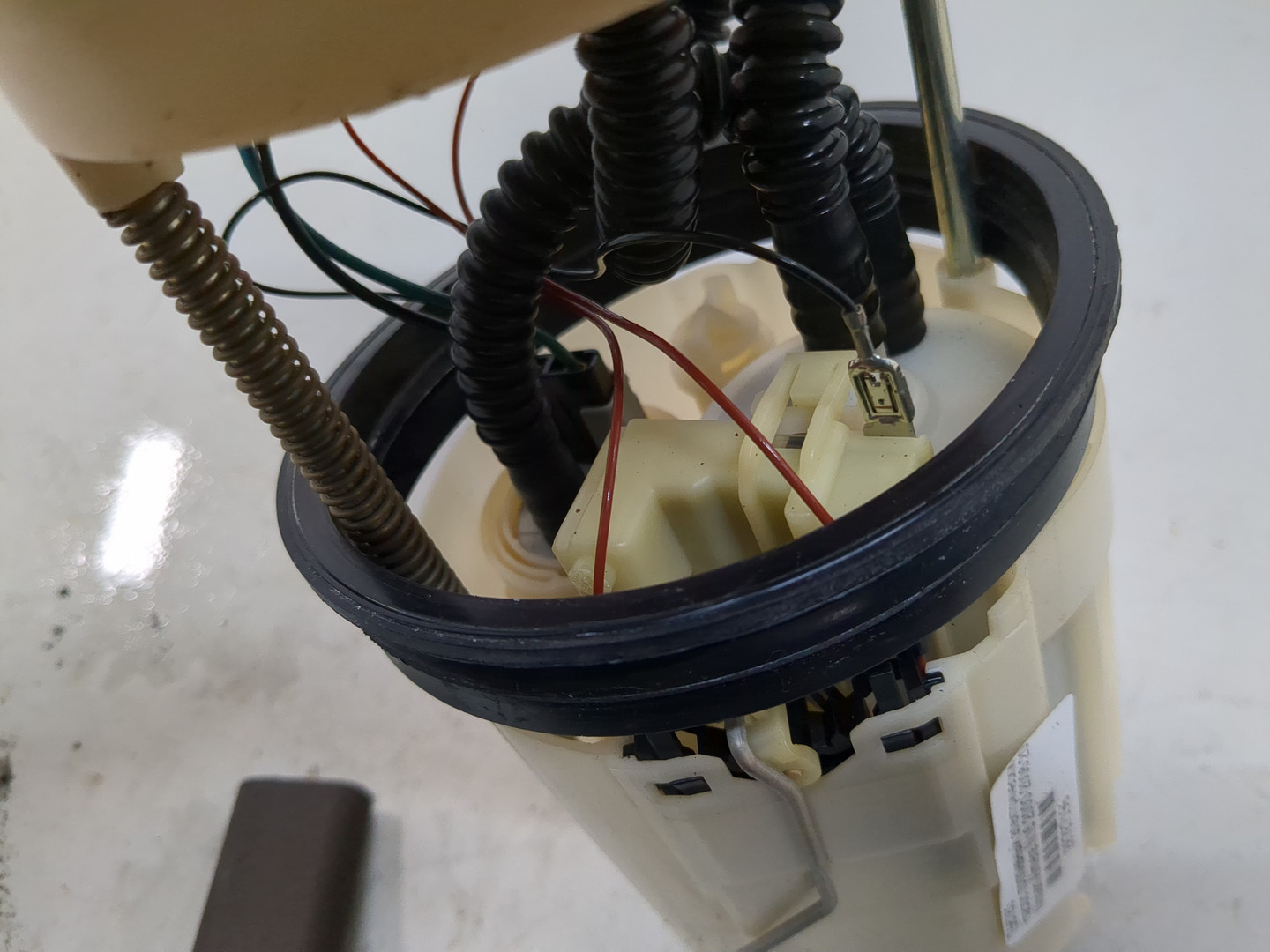 Насос топливный электрический