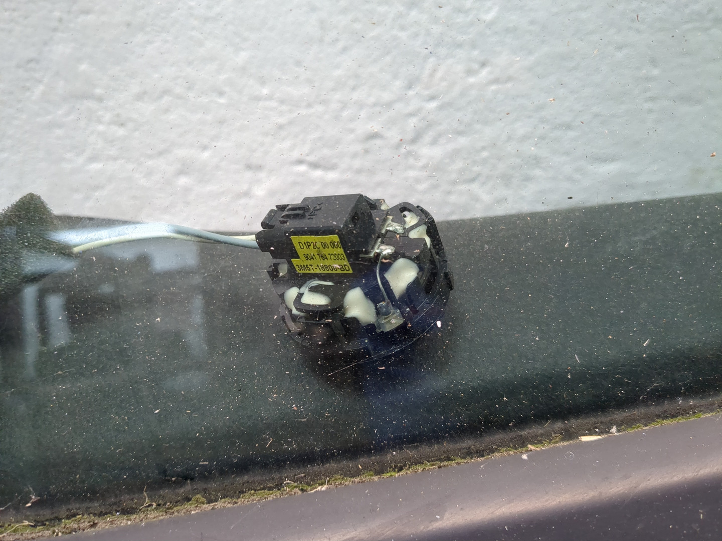 Дверь передняя левая