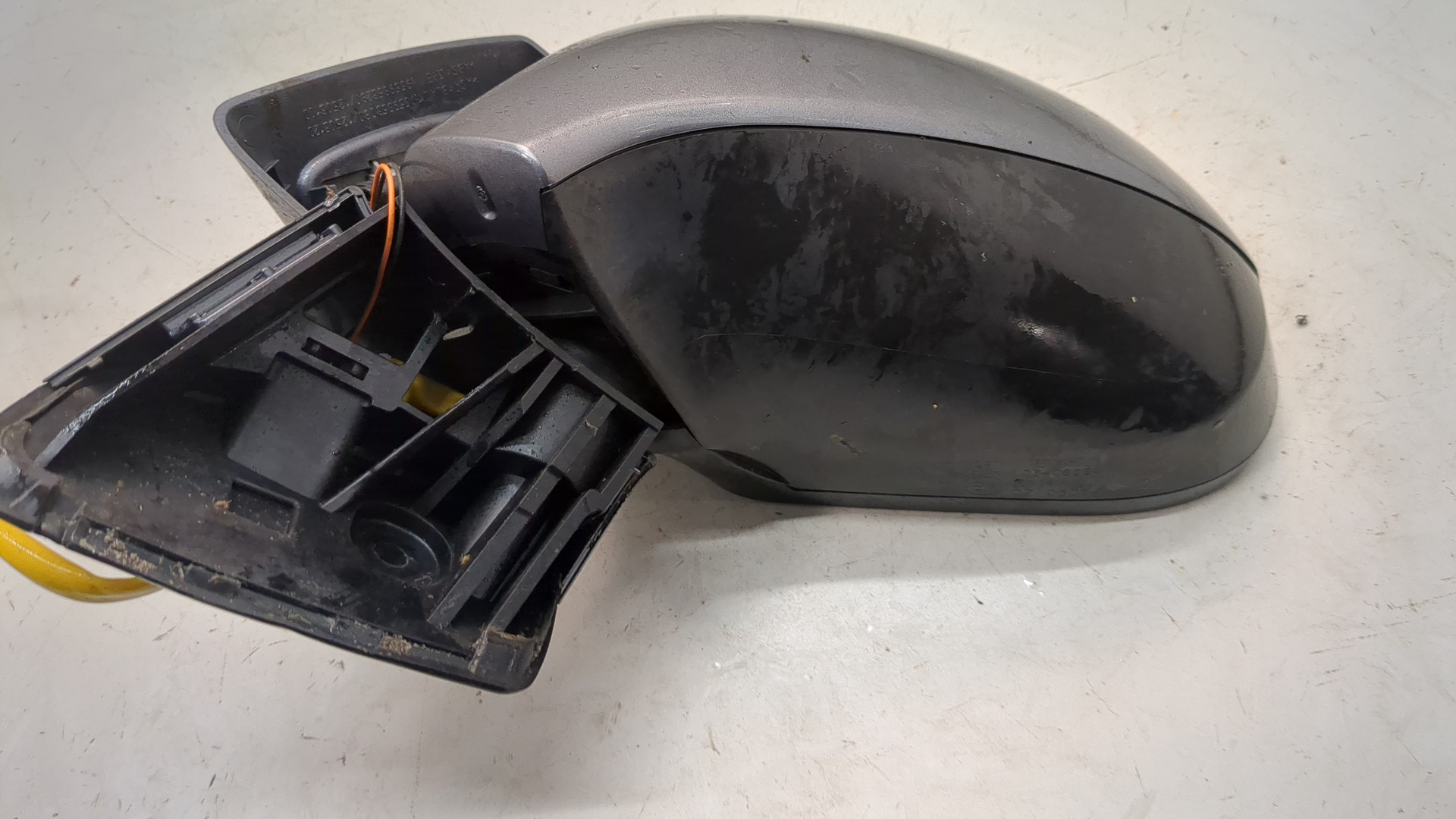 Зеркало левое электрическое