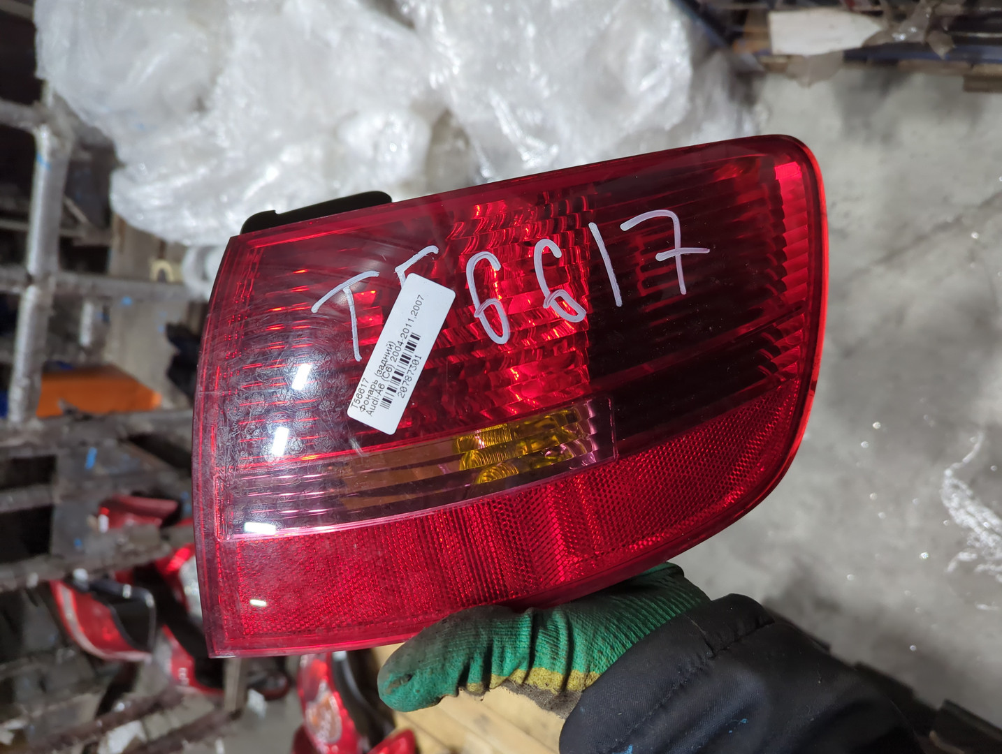 Фонарь задний правый