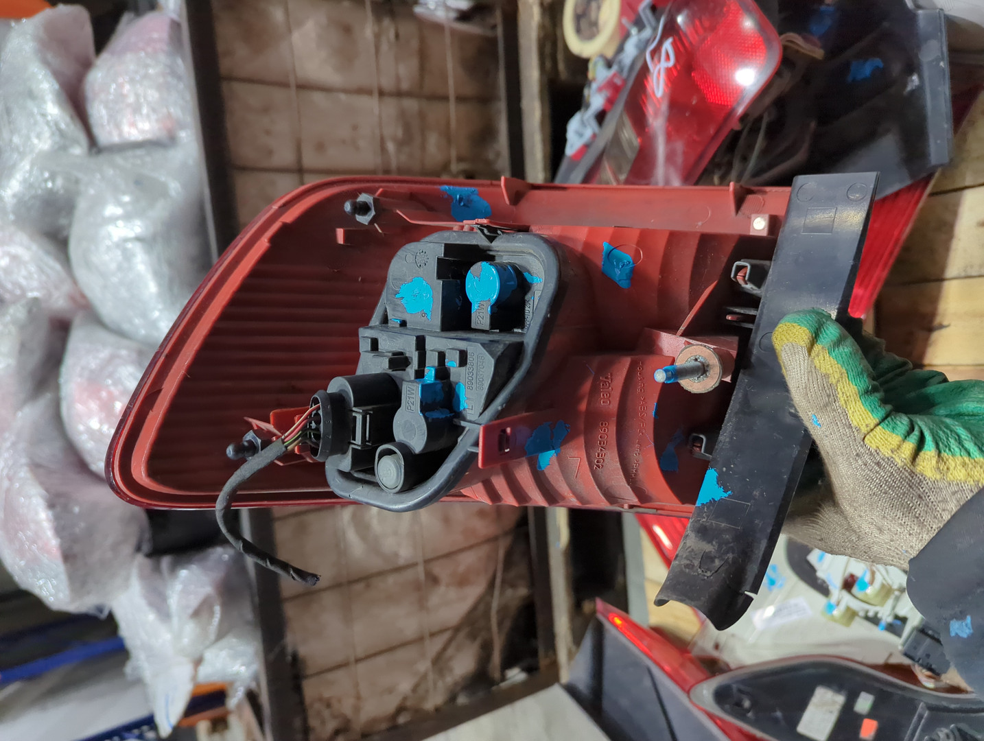 Фонарь задний левый