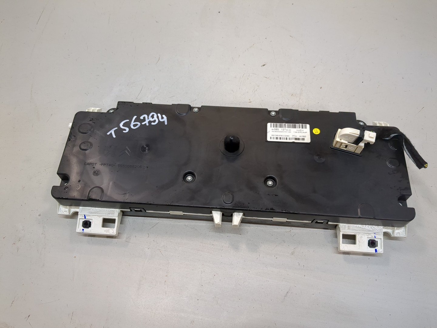 Панель приборов