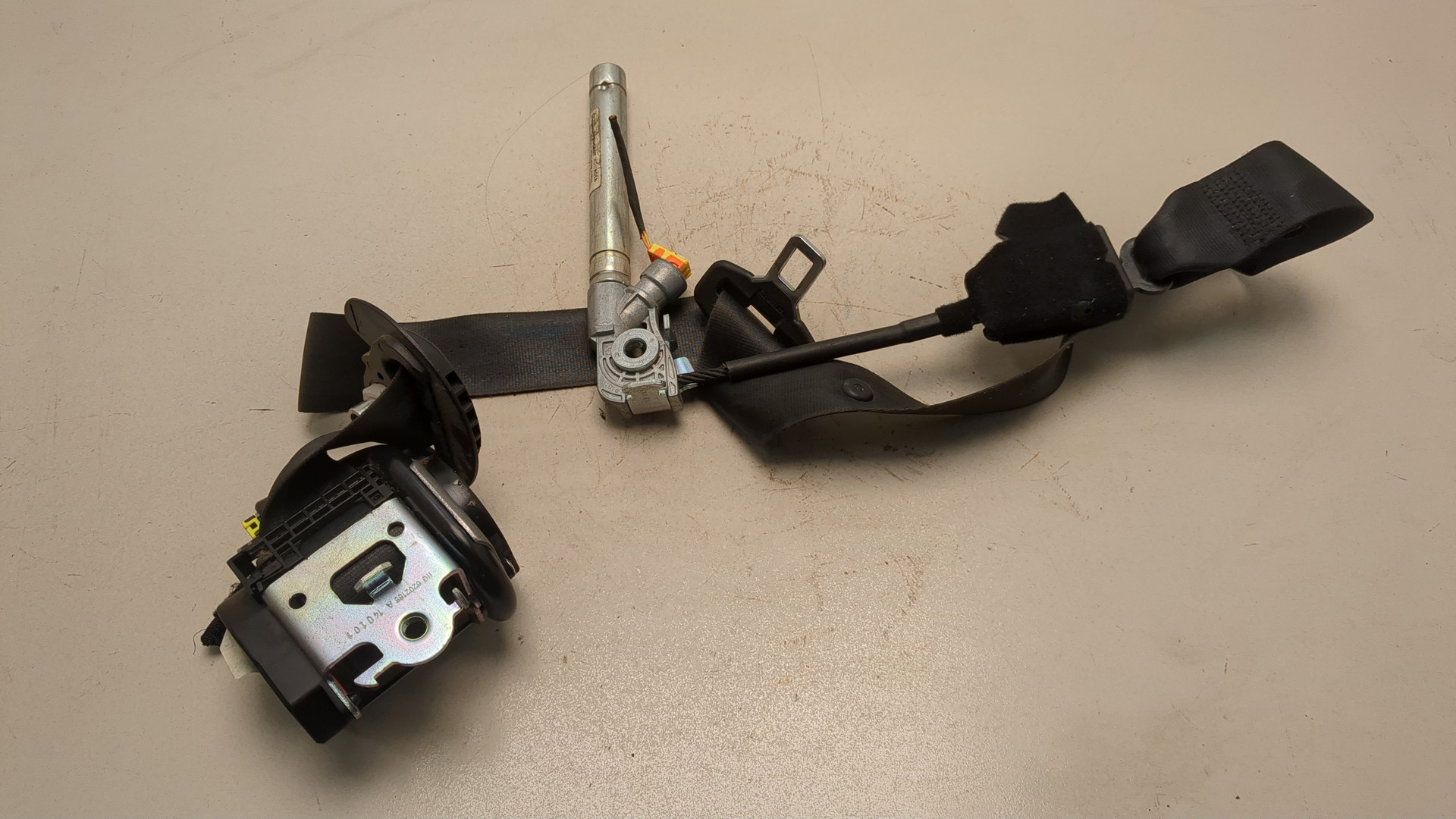 Ремень безопасности