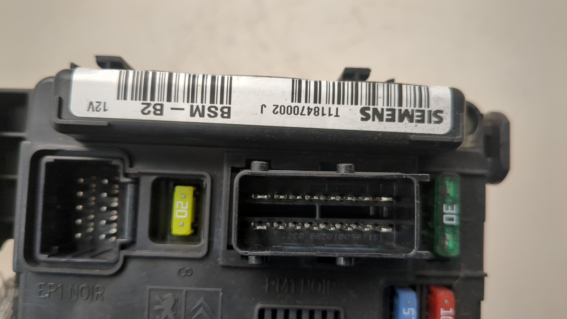 Блок предохранителей