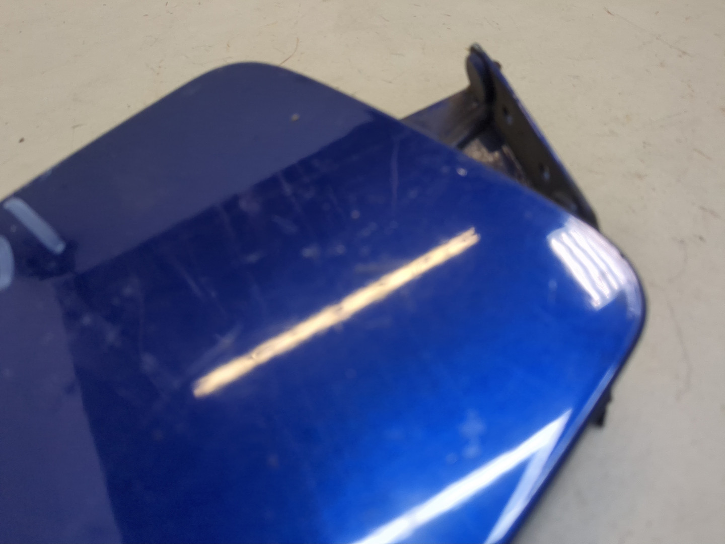 Лючок бензобака