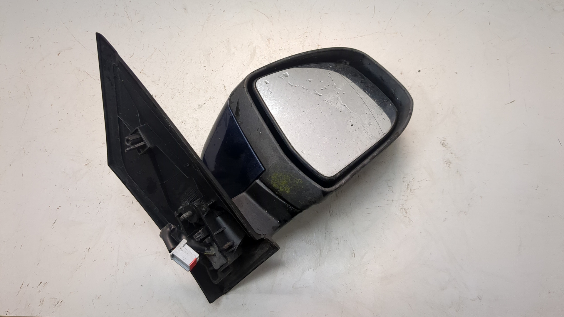 Зеркало правое электрическое