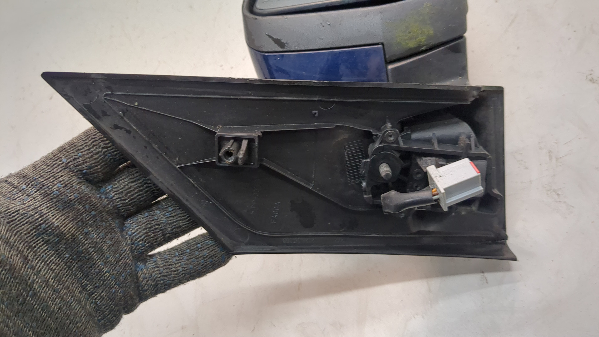 Зеркало правое электрическое