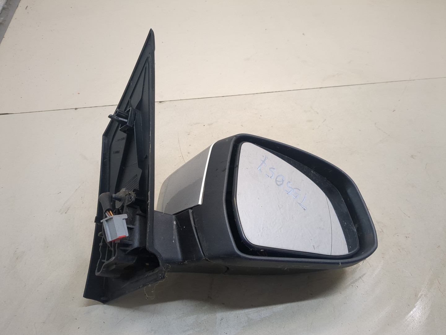 Зеркало правое электрическое