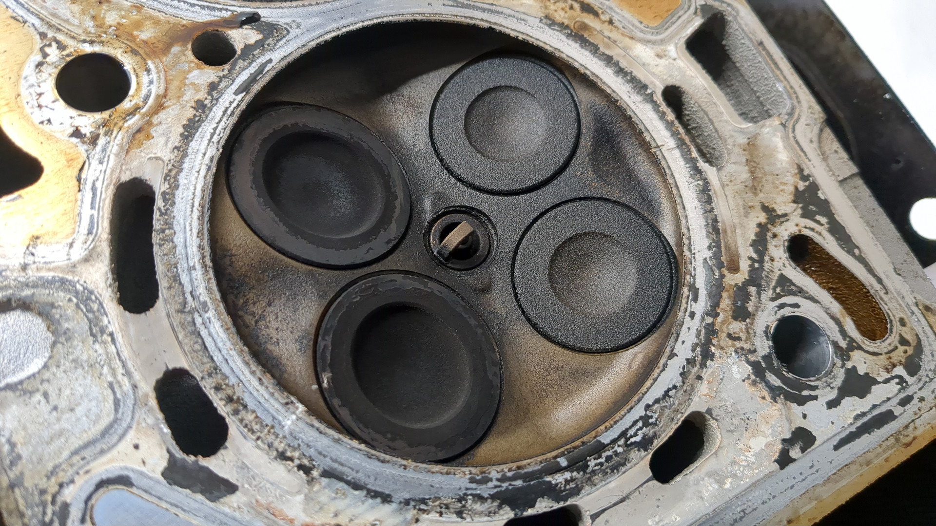 Головка блока цилиндров