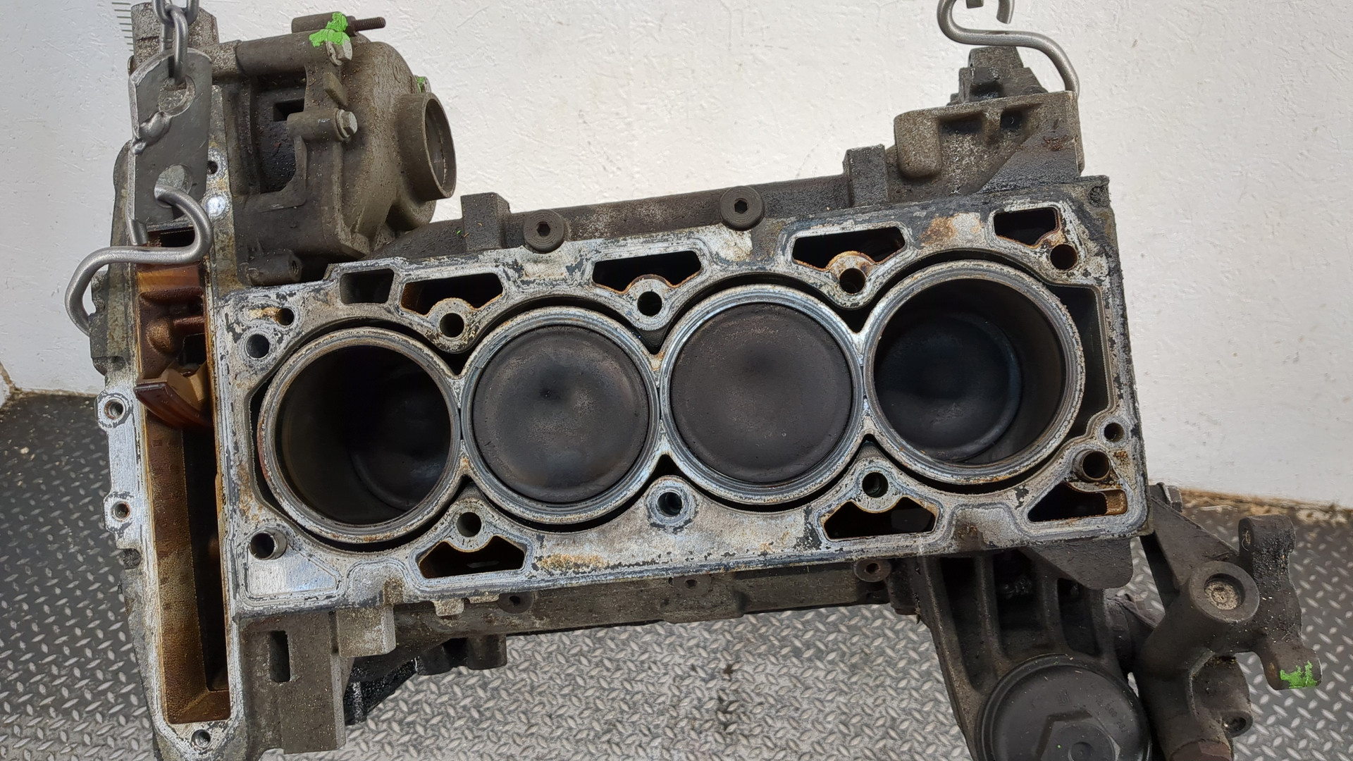 Блок двигателя