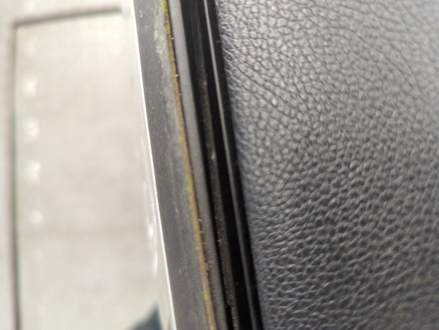 Дверь передняя правая