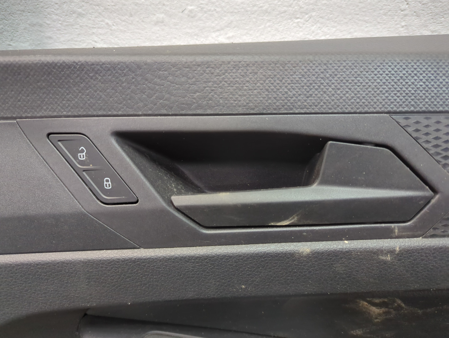 Дверь передняя правая