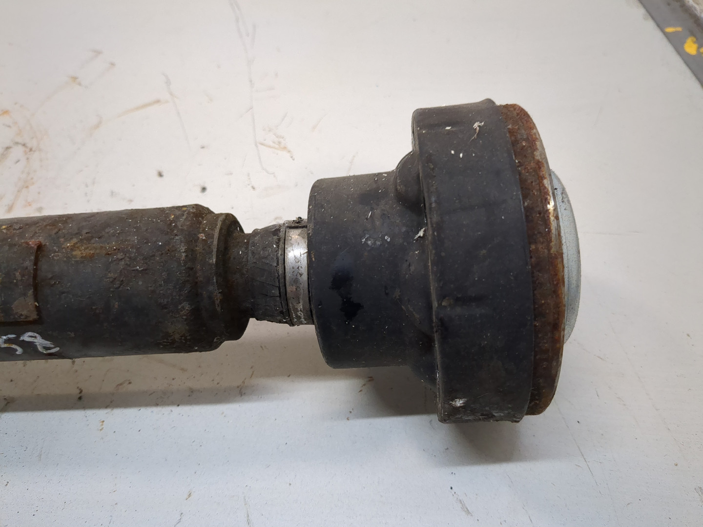 Вал карданный передний