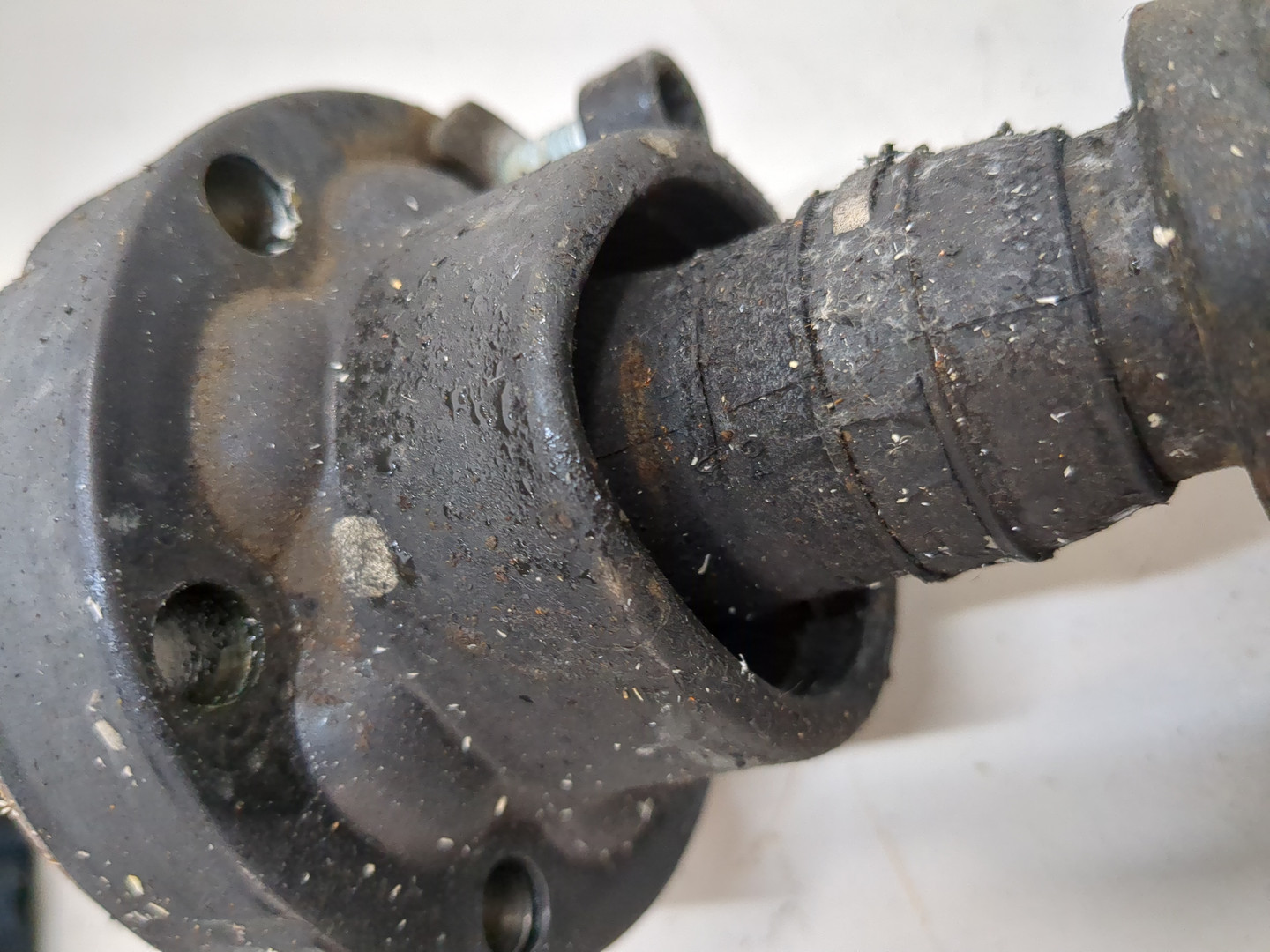 Вал карданный передний