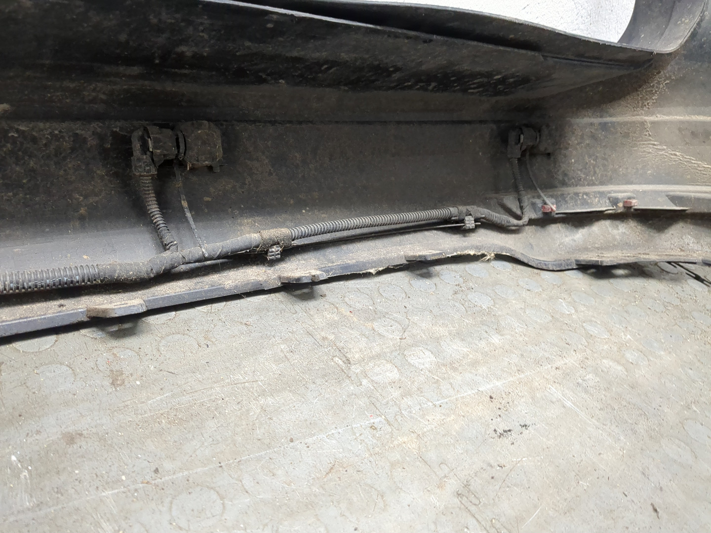 Бампер задний