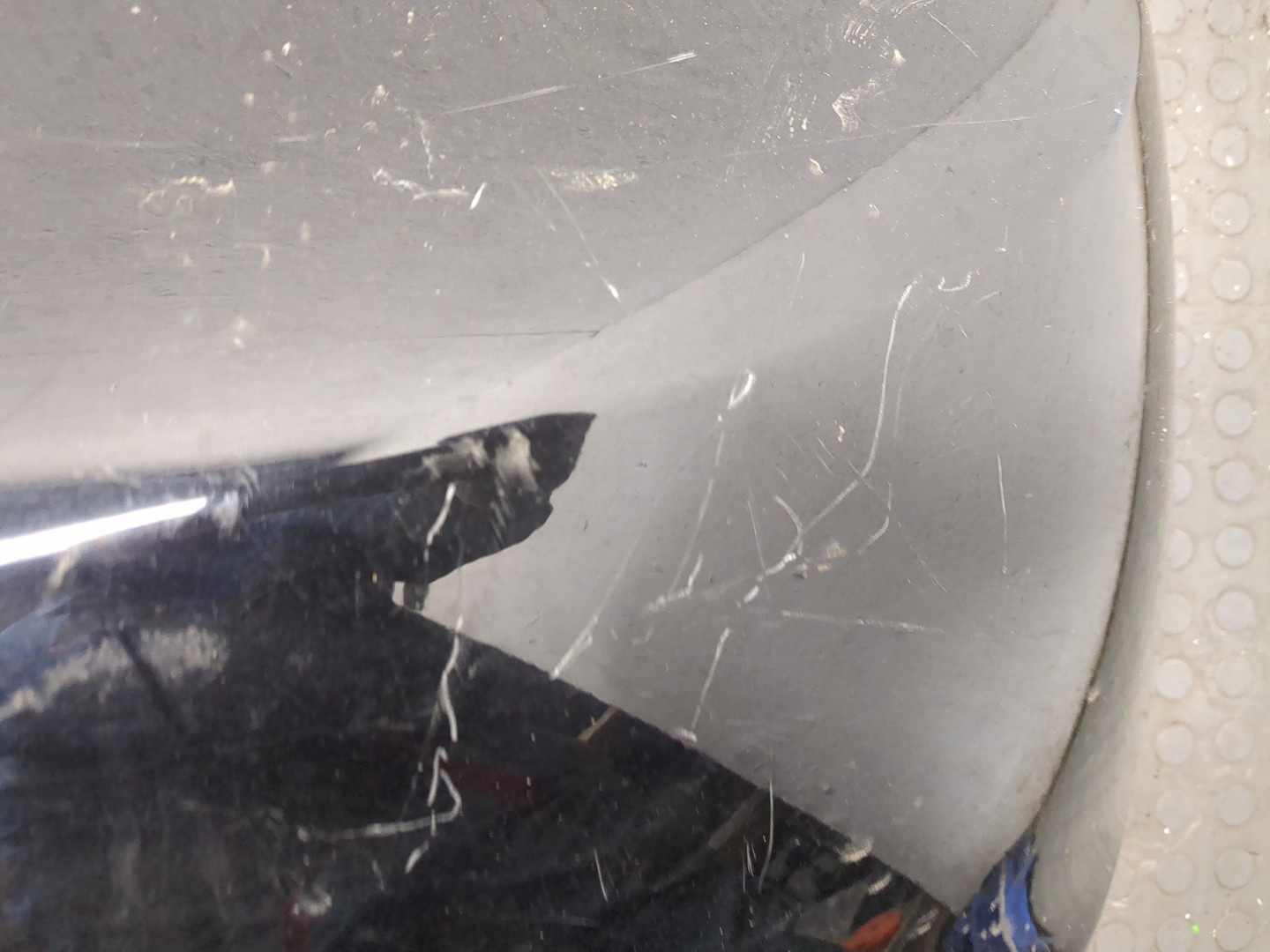 Бампер задний