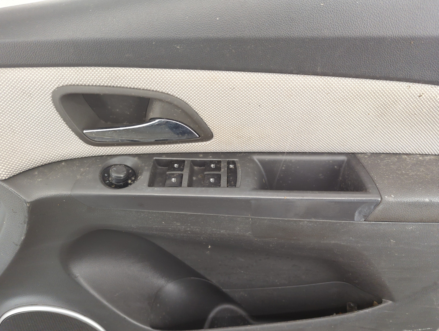 Дверь передняя правая