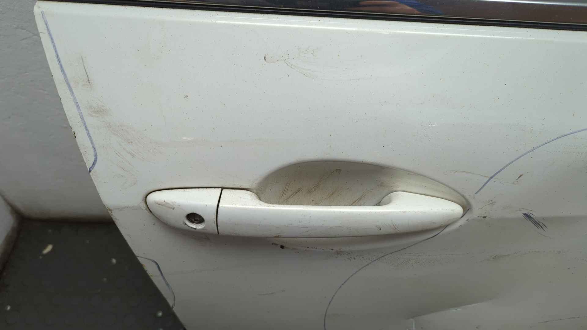 Дверь передняя правая