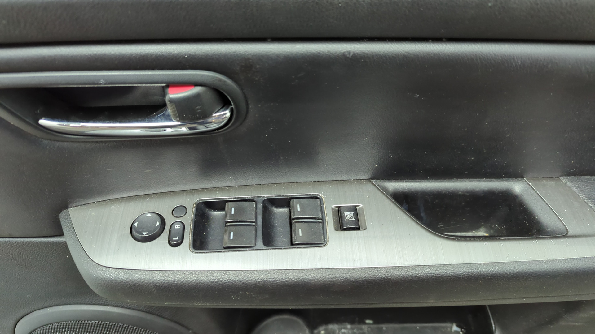 Дверь передняя правая