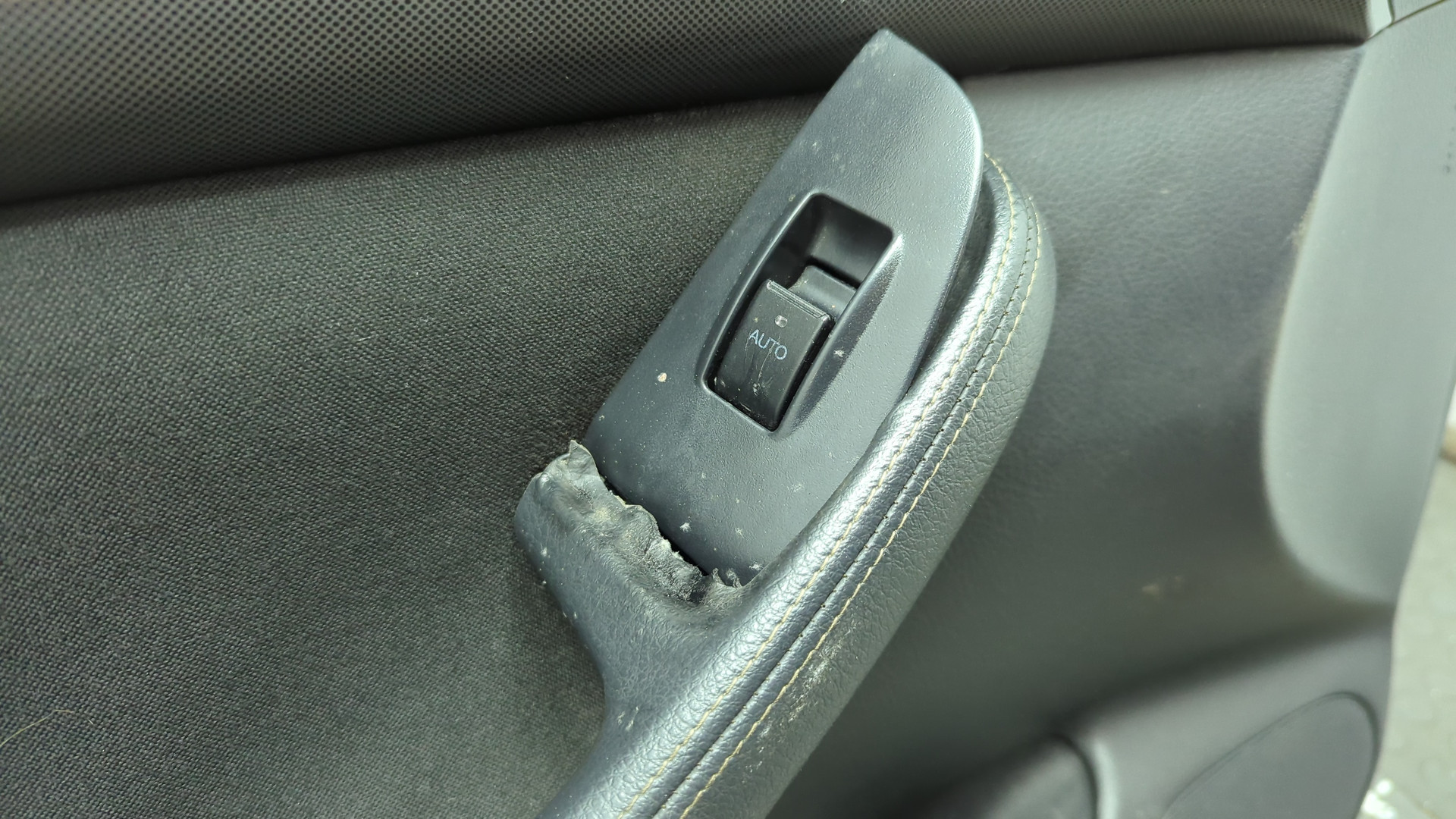 Дверь передняя левая