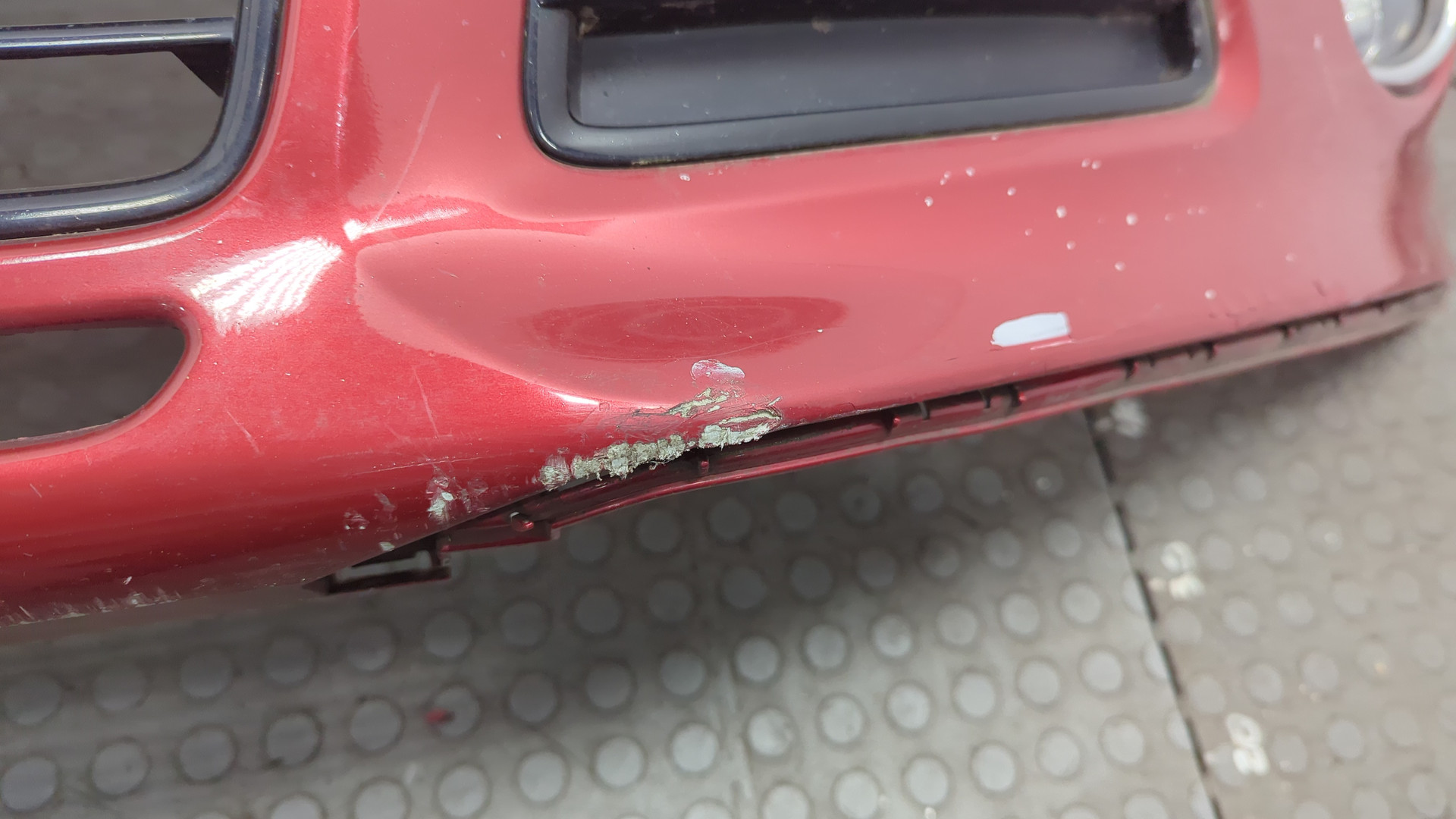 Бампер передний