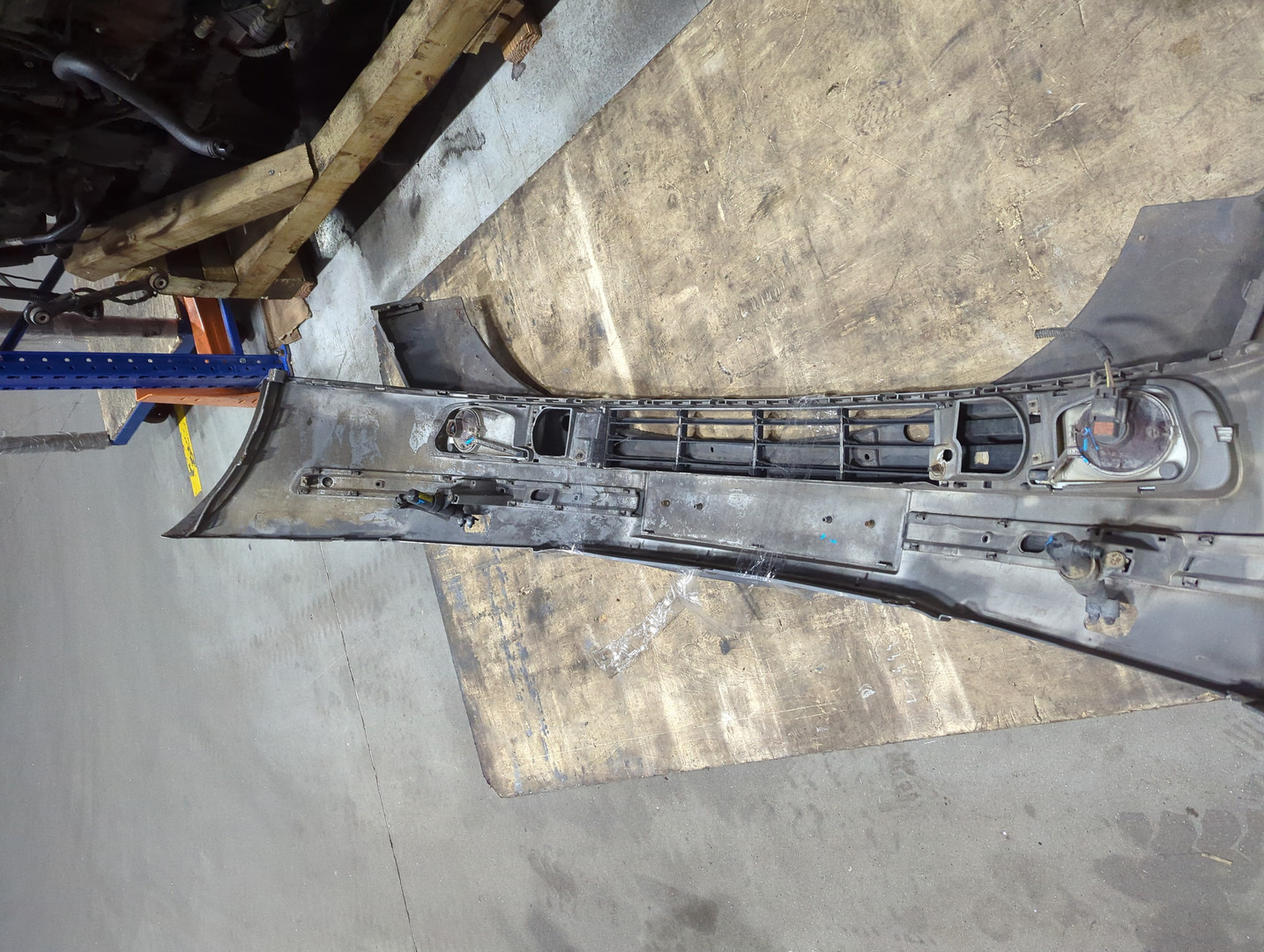 Бампер передний