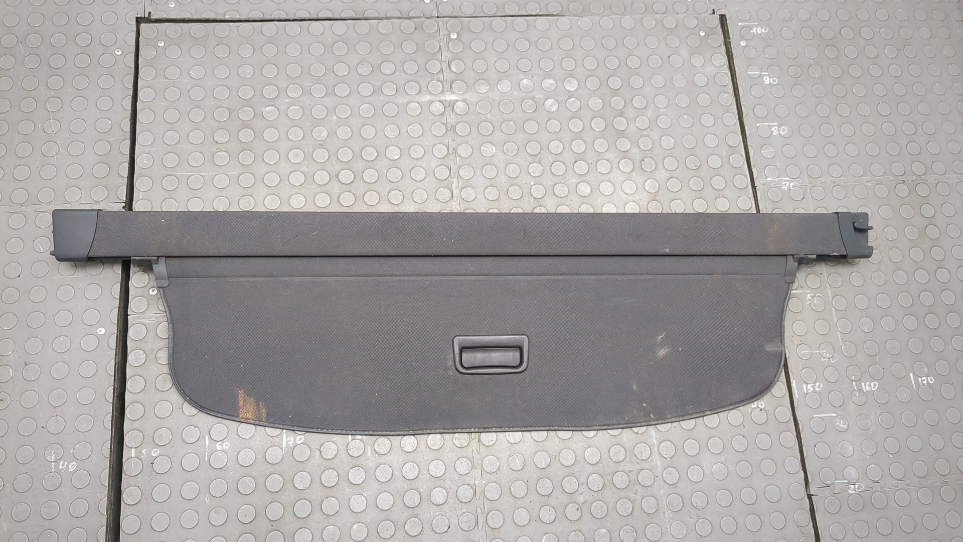 Шторка багажника