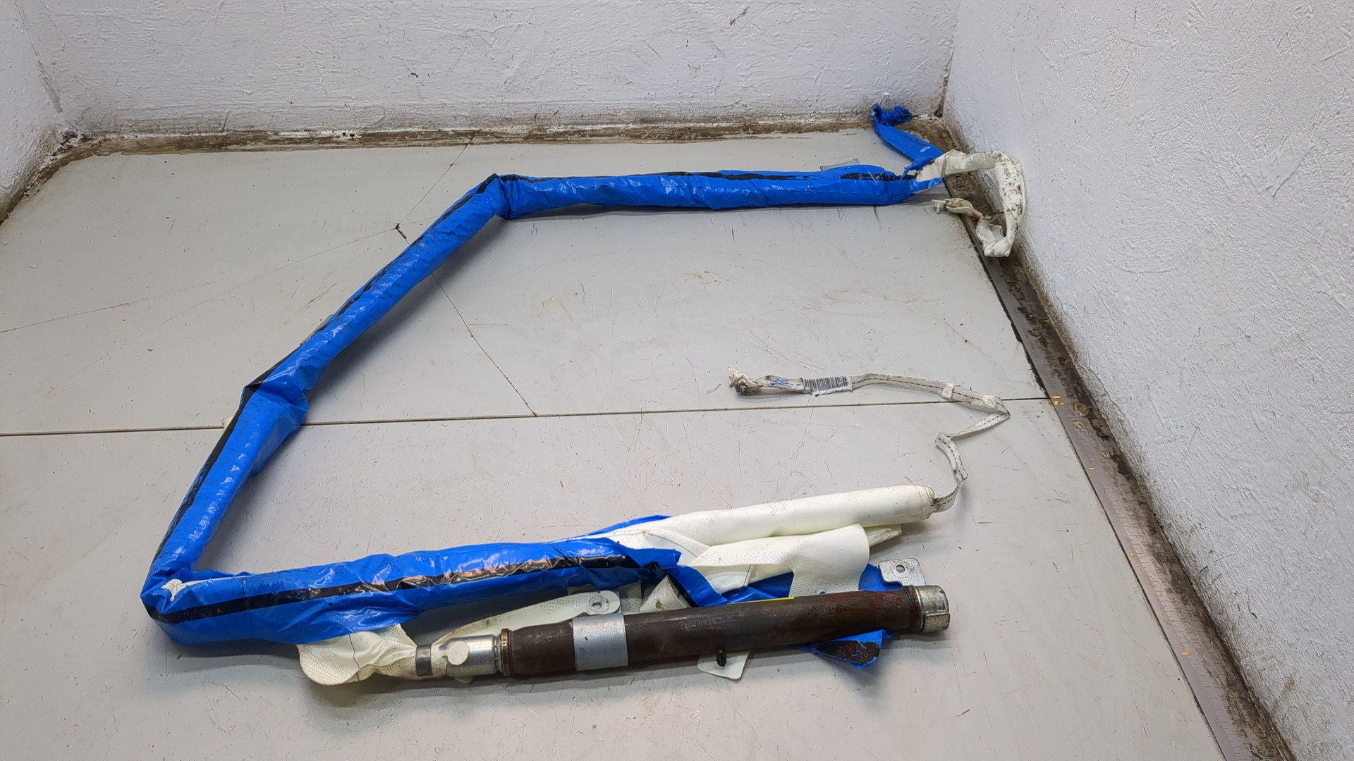 Подушка безопасности боковая (шторка)