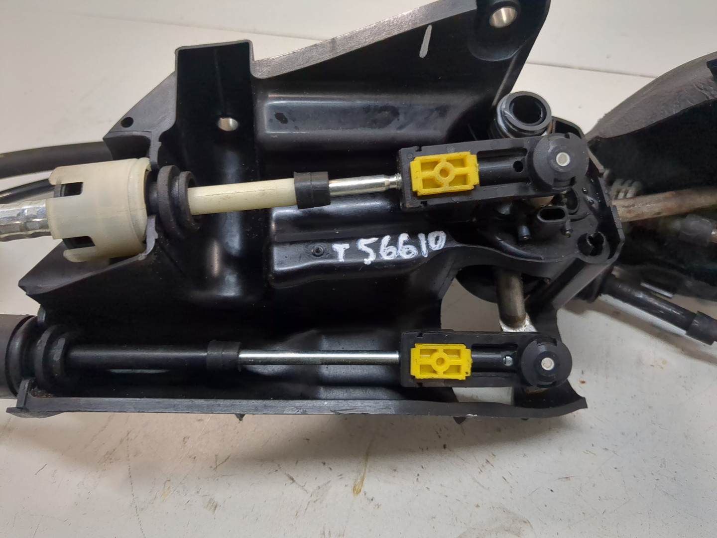 Кулиса МКПП / АКПП