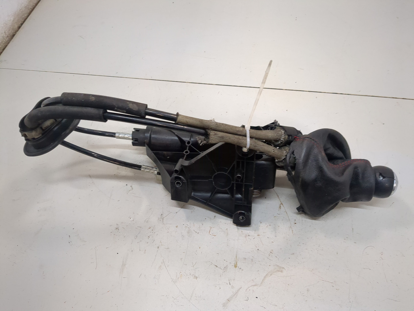 Кулиса МКПП / АКПП