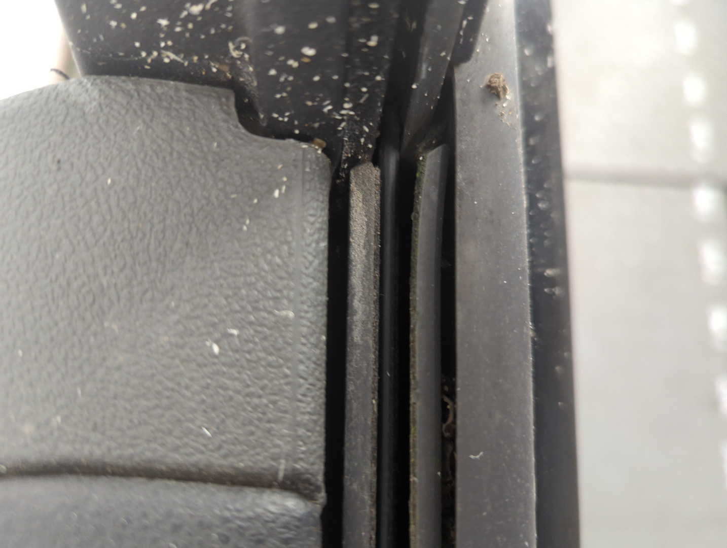 Дверь передняя левая