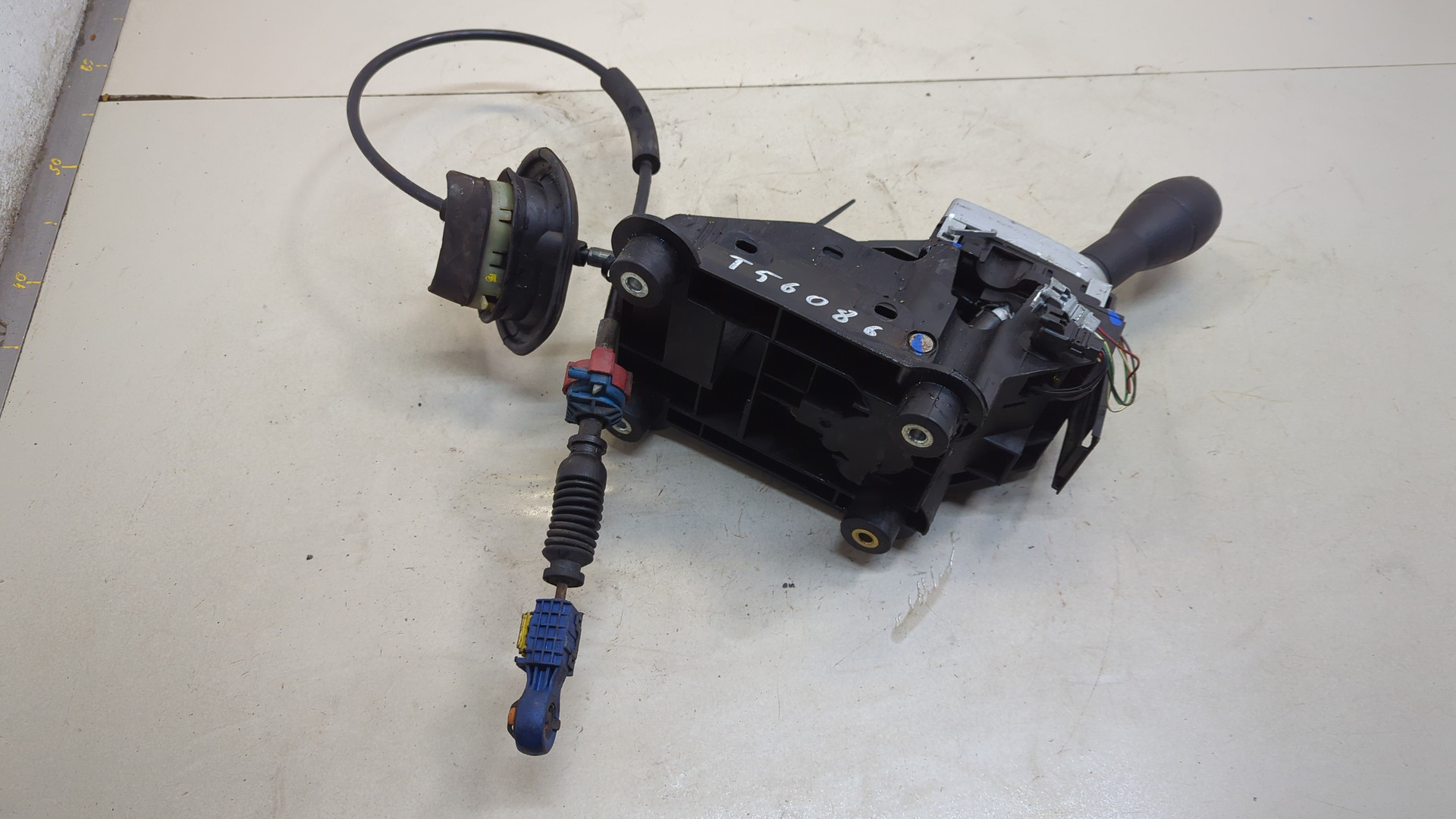 Кулиса МКПП / АКПП