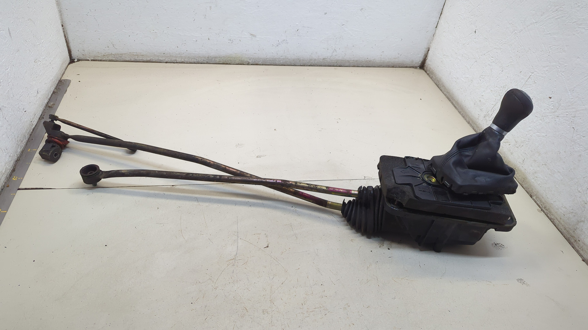 Кулиса МКПП / АКПП