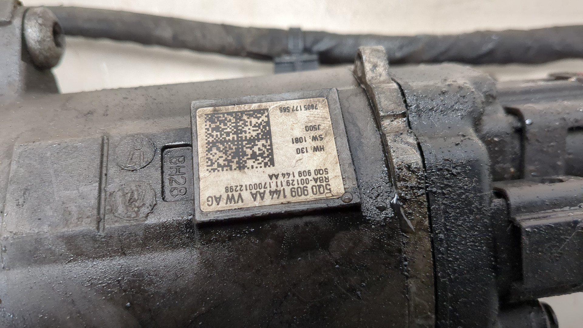 Серводвигатель рулевой рейки