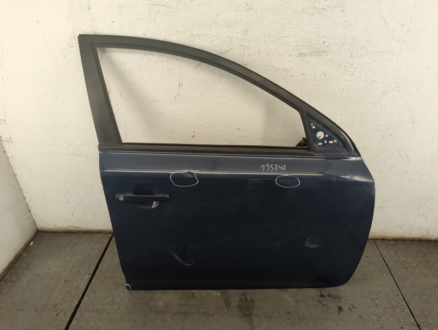 Дверь передняя правая