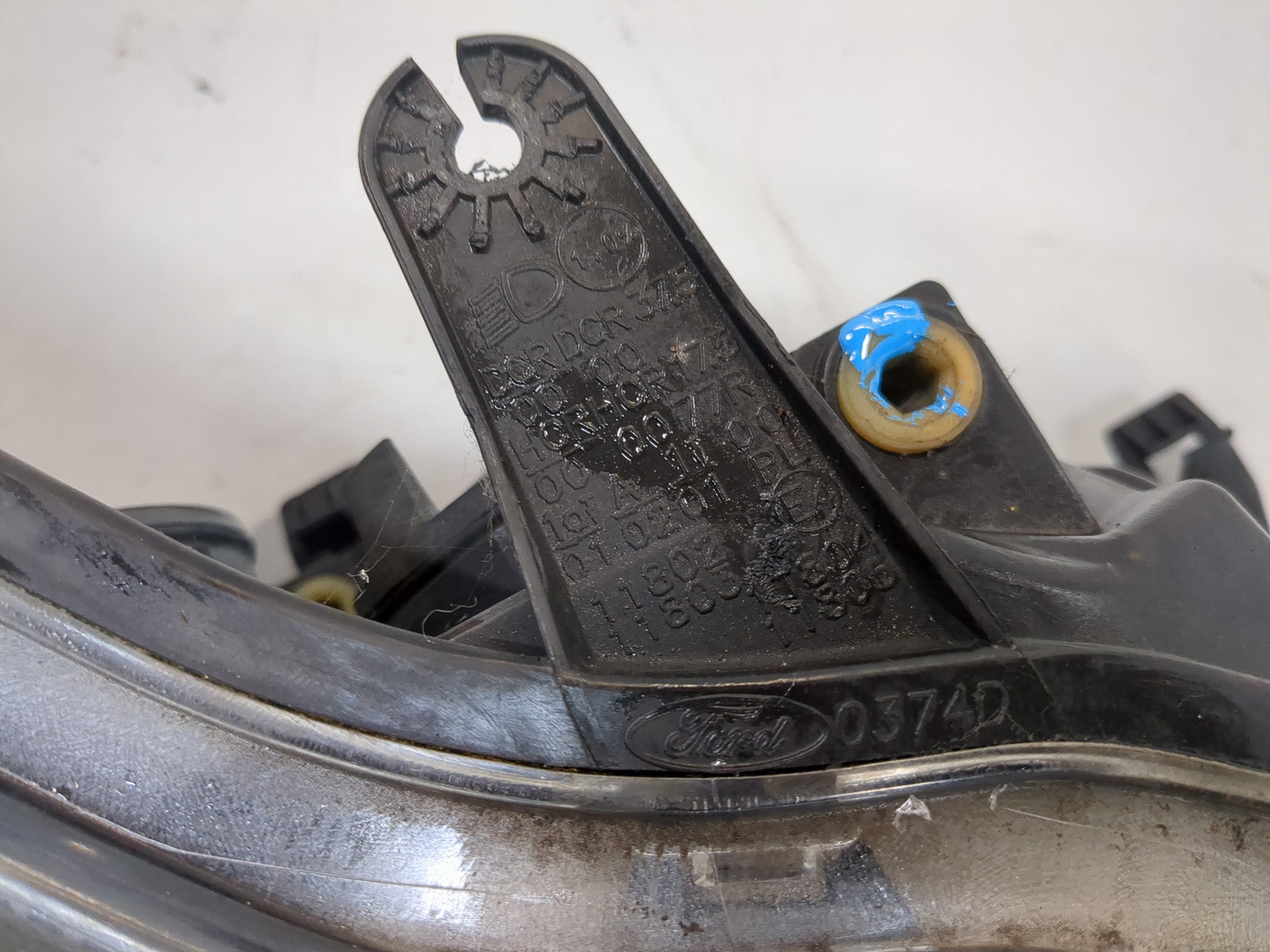 Фара правая