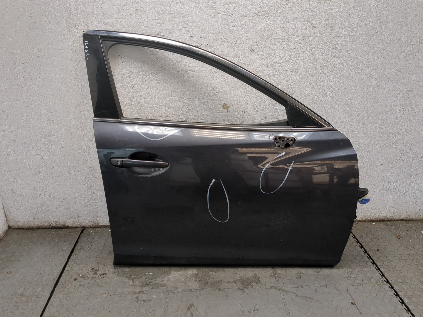 Дверь передняя правая