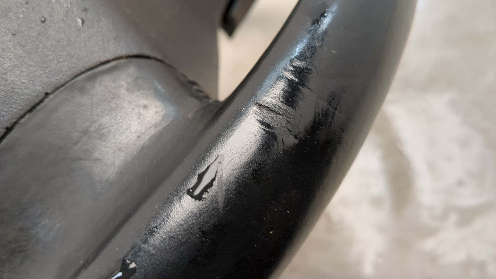 Рулевое колесо (руль)