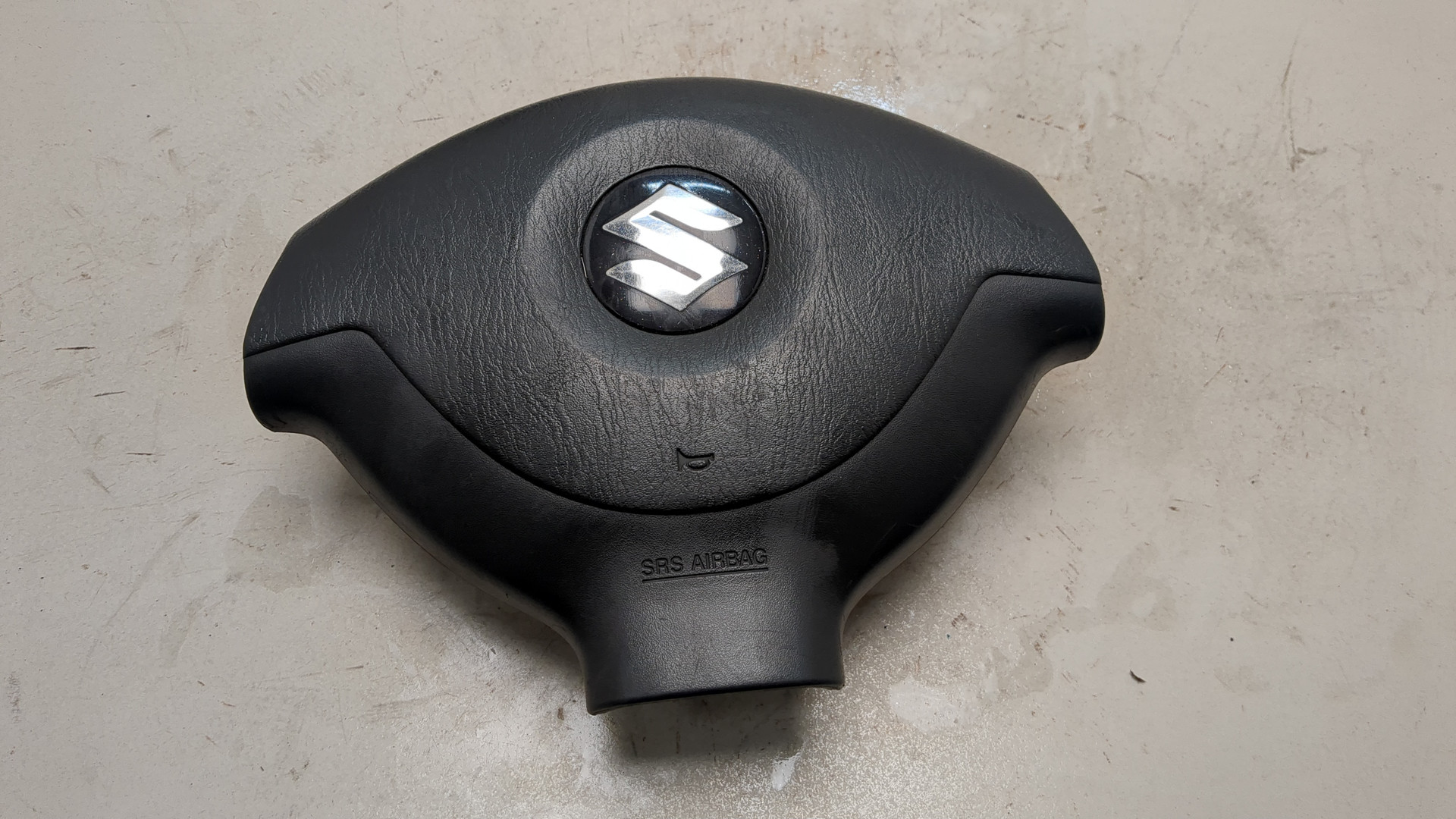 Подушка безопасности в рулевое колесо