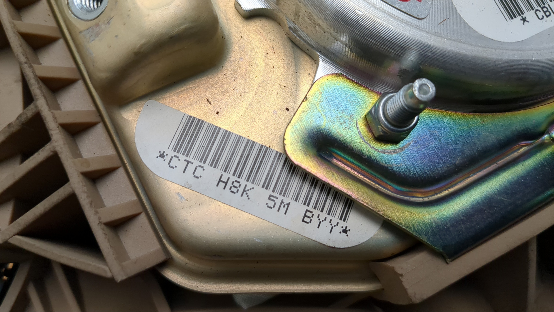 Подушка безопасности в рулевое колесо