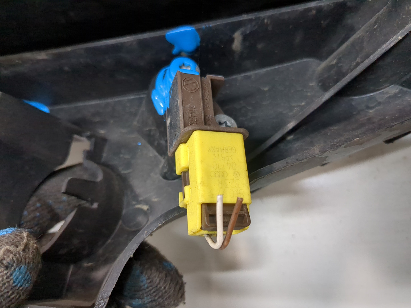 Фара правая