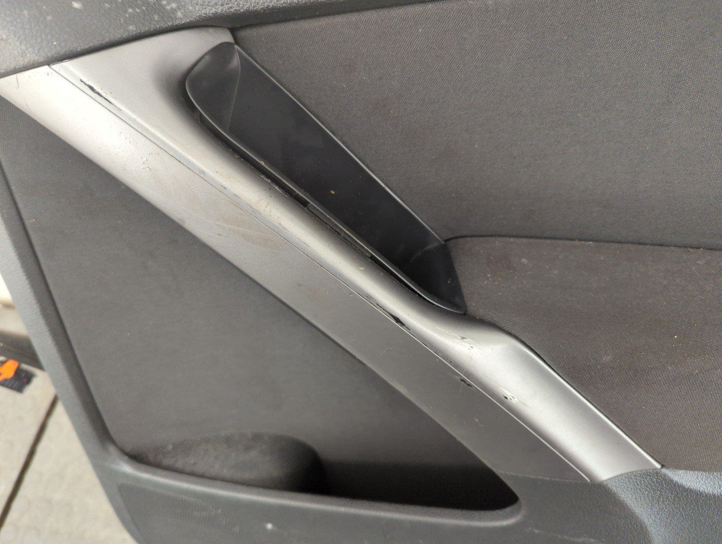 Дверь задняя правая