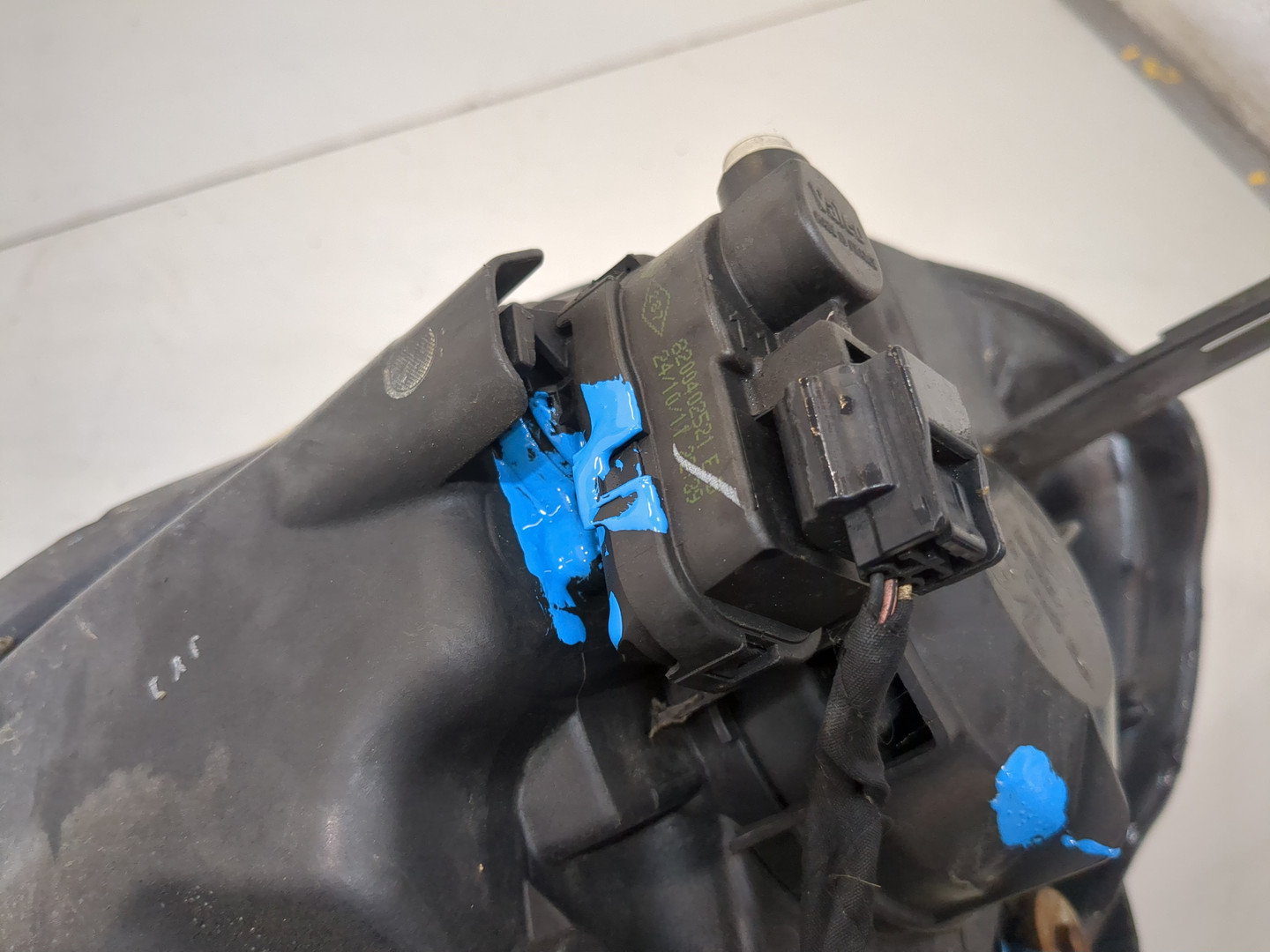 Фара правая