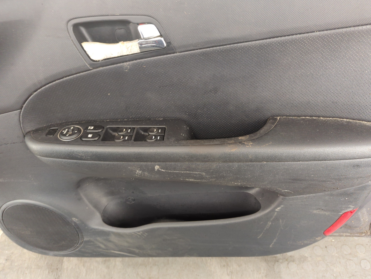 Дверь передняя правая