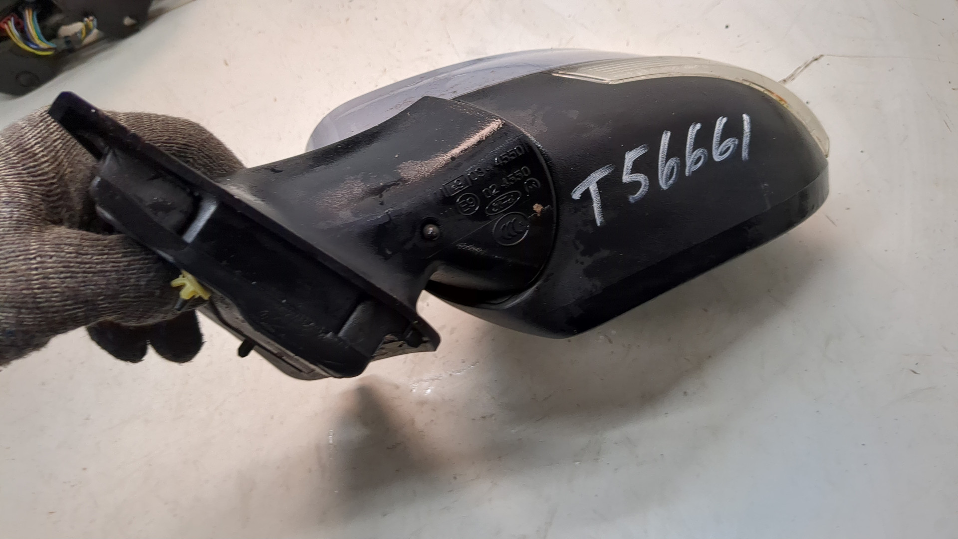 Зеркало левое электрическое